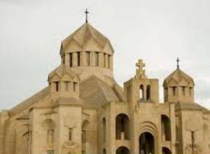 Молодежь шествием пойдет в церковь.