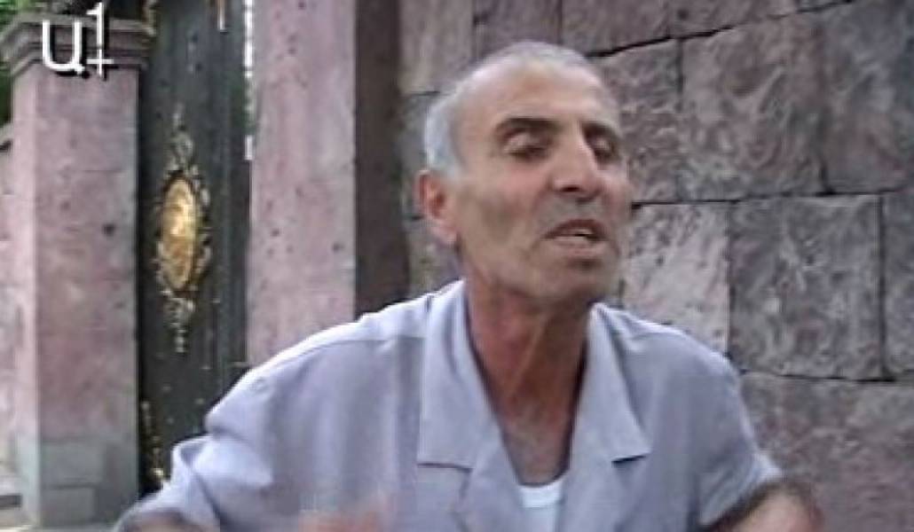 79b98e6eb1b77c107d9219e08f336b1c