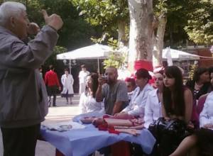 В английском парке обследовали людей