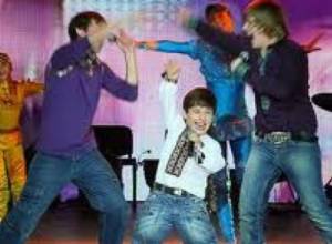 Киркоров оплатит лечение армянского мальчика