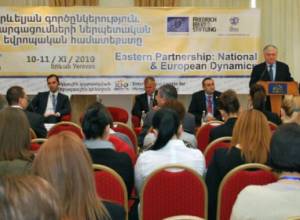 Налбандян представил демократичную Армению