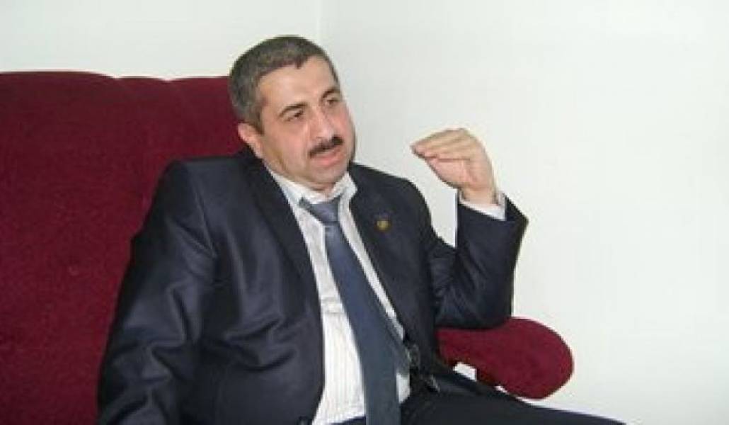 98082f54031a42ed6b301cf835d2f2ef