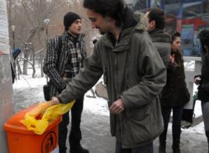 Флеш-моб около Посольства РФ