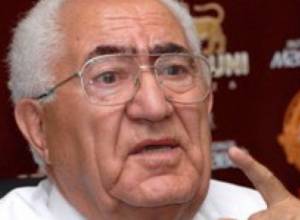 Севан принес Мовсисяну медаль