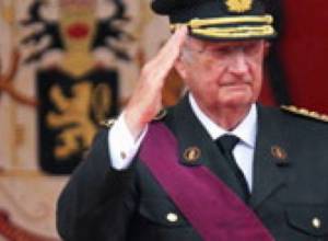 Король отремонтирует дворец за свой счет