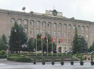 Бако Саакян провел совещание