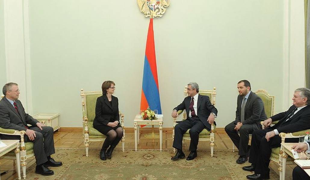 a48c040d860eeb809b6ee71ebb8442bd