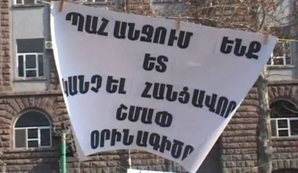 ac081d25db0e6c2720931b7224c1242e