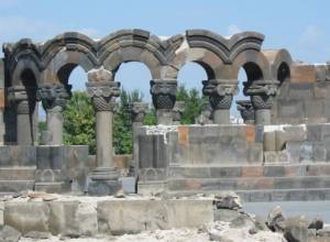 Храм Звартноц будет подсвечиваться по ночам