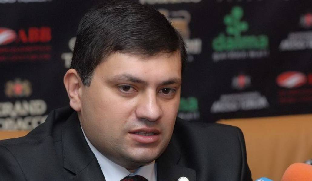 71fb015f2169df7de8c728738061cdee