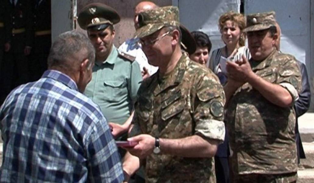 238bcea92d1c058ac02f88e16e17813c