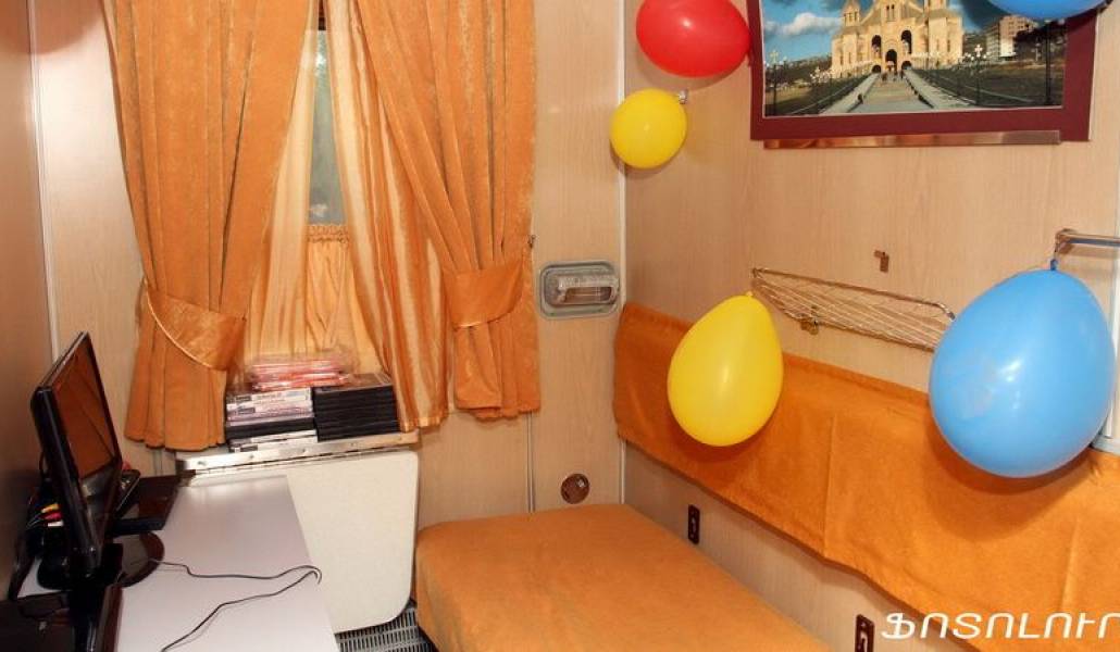 6f4e871c6d295d050e7f7a1f55f3a527