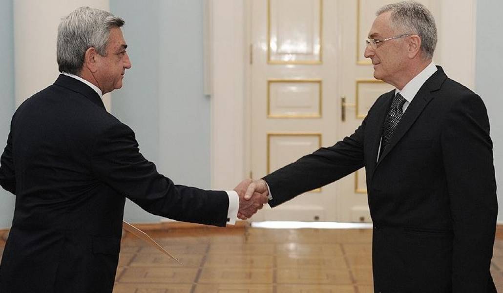 5d2033748daa886a0a61d890543d05eb