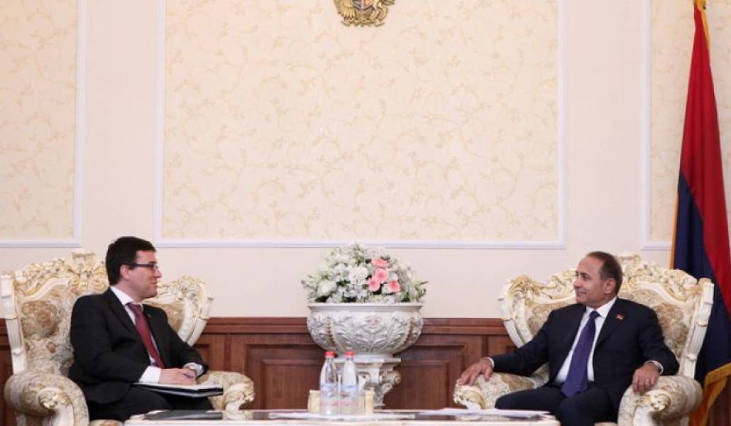 968bb73dd08a5957358285b99c6296e4