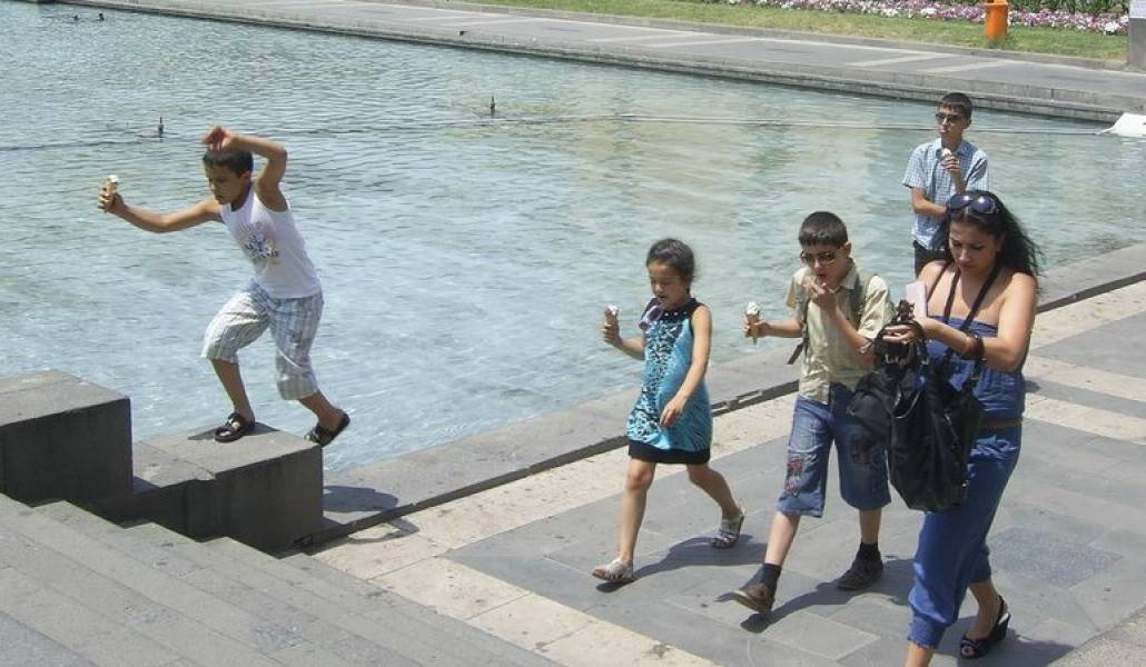 33e58a56baf8a44105eaf0bac8466a2b