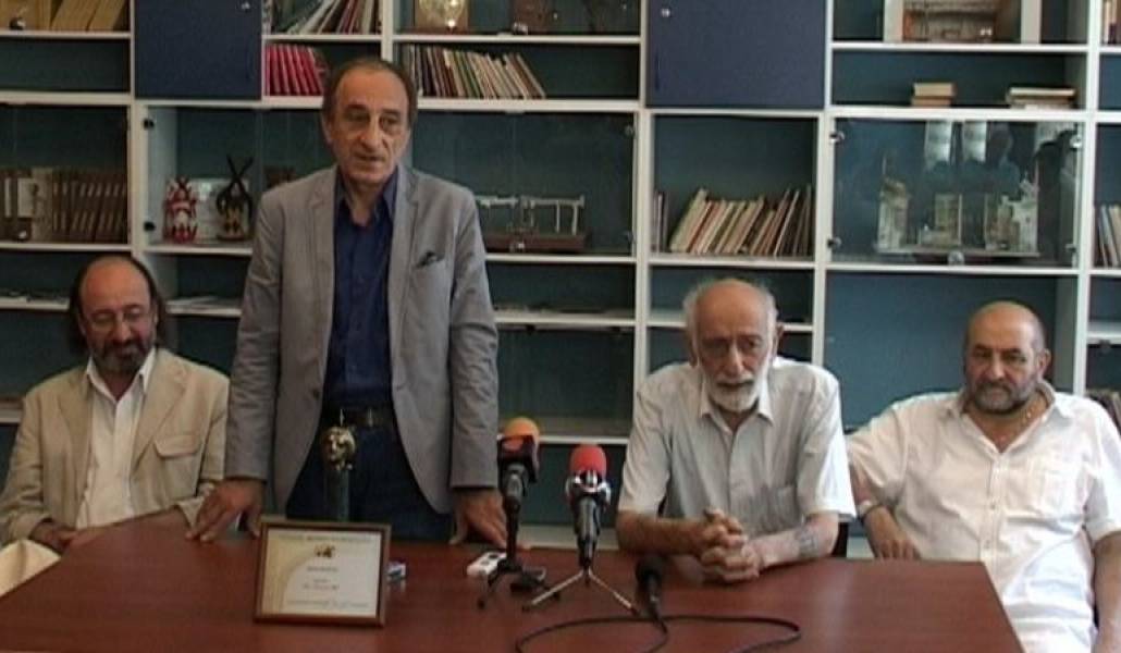 419e4e41e487a02a3bafd55f26d35a73