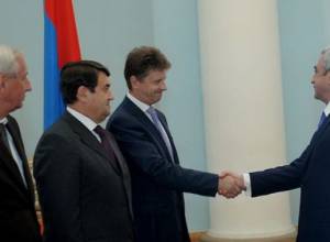 Затем пошли к Сержу Саргсяну