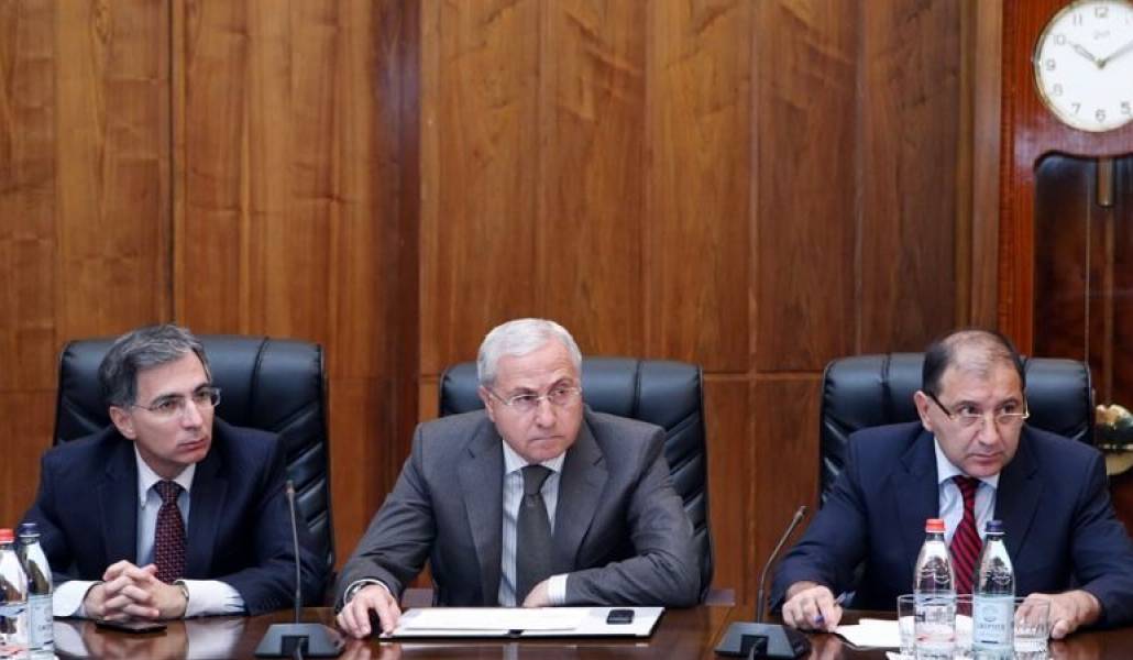 7c044d99aff305ab61ea28490b93cfe2