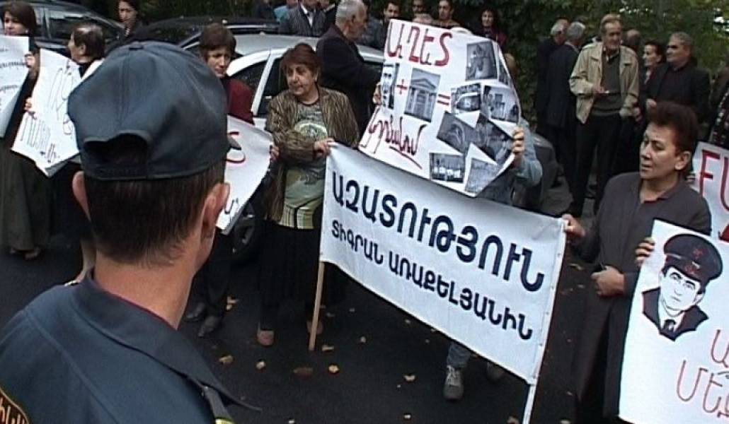 592167c021c140bb58c315107bdcaf33