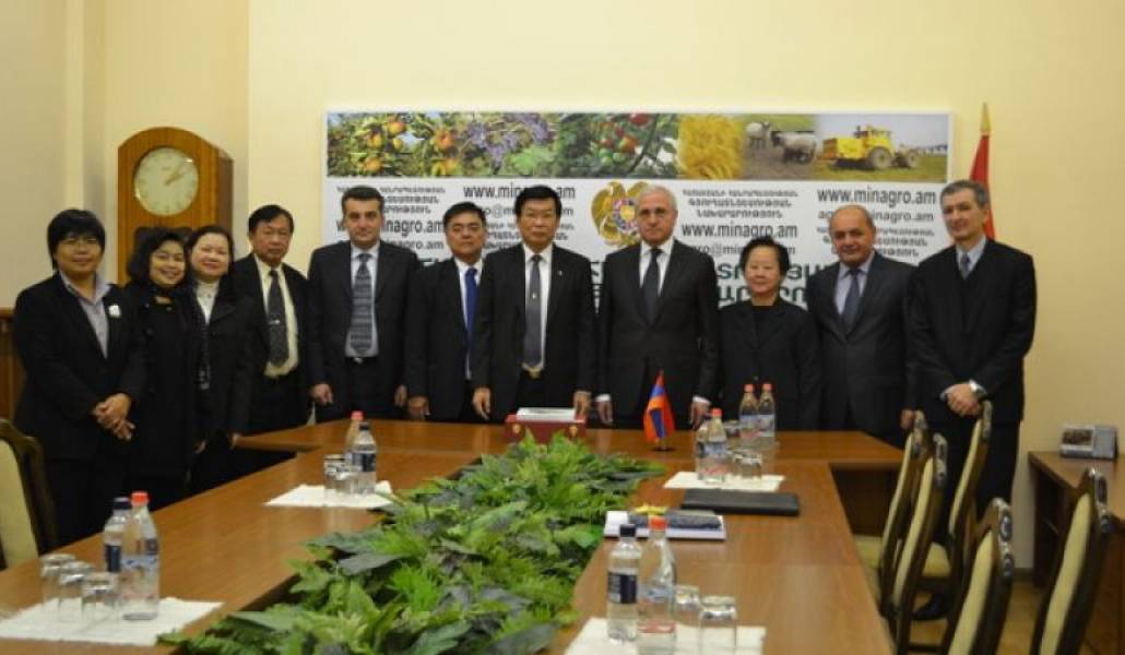 05f0f73792797a1fdf5e74735942eda4