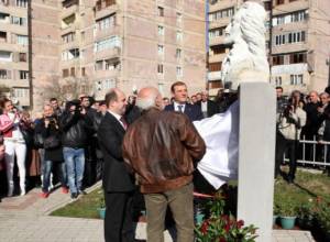 Саят-Нова - в Аване