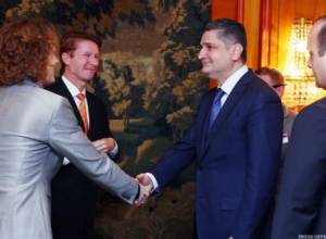 Премьер встретился с вице-президентом