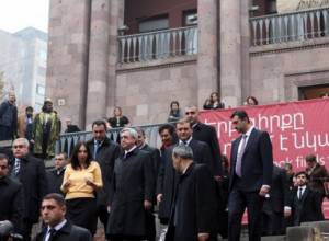 Что делал Серж Саргсян в 12:12?