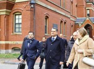 Премьер прочел лекцию