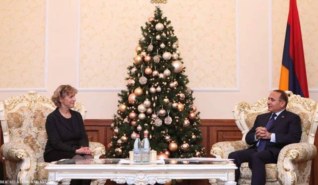 27dd9e22cf47b1af62267636e186c876