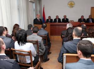 Судьи принесли присягу