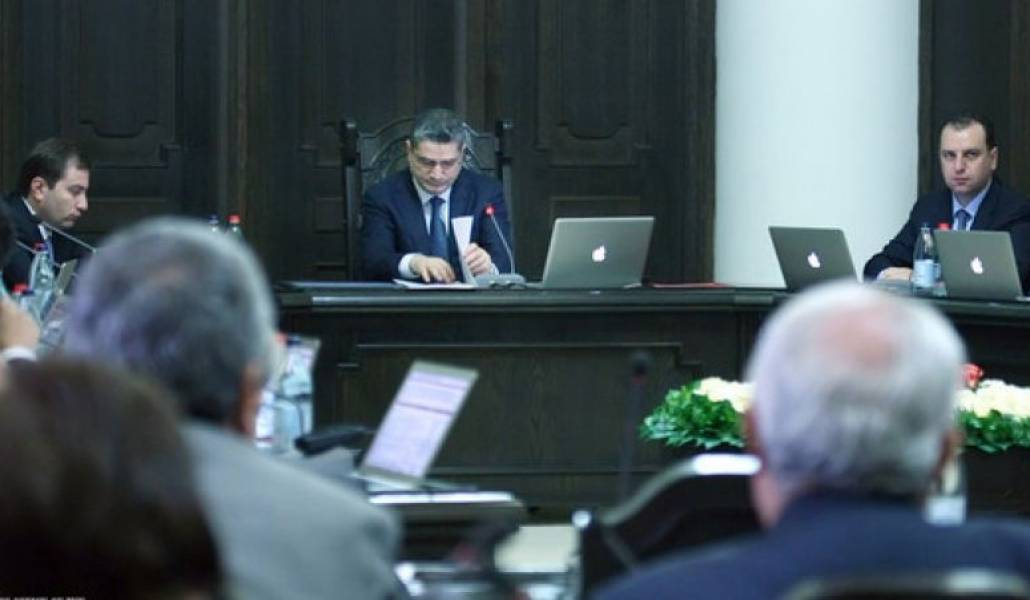 fee30d4182ff1c0b2682d635ef32916e