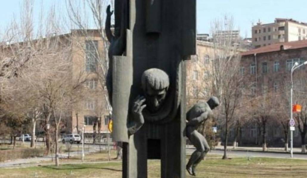 ce15a06f7076fda3c320ce54af77f90e