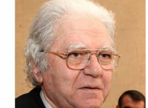 Скончался Арамаис Саакян