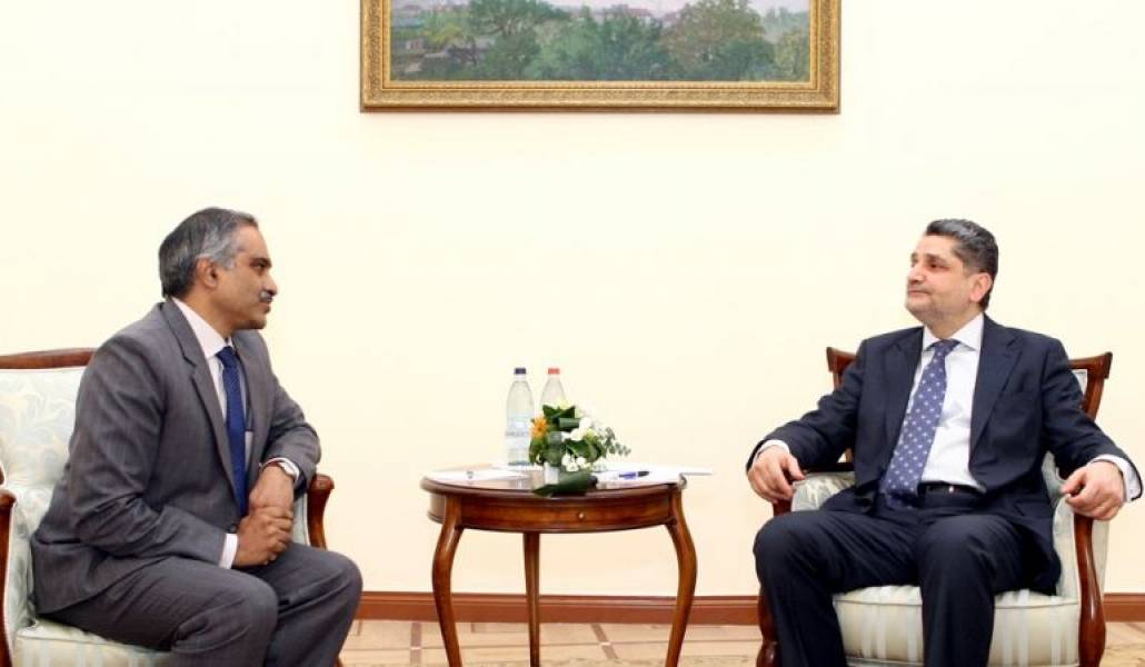 80ba08f99aafcb9fd4fa7370db953f55