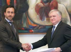 Налбандян принял постоянного представителя