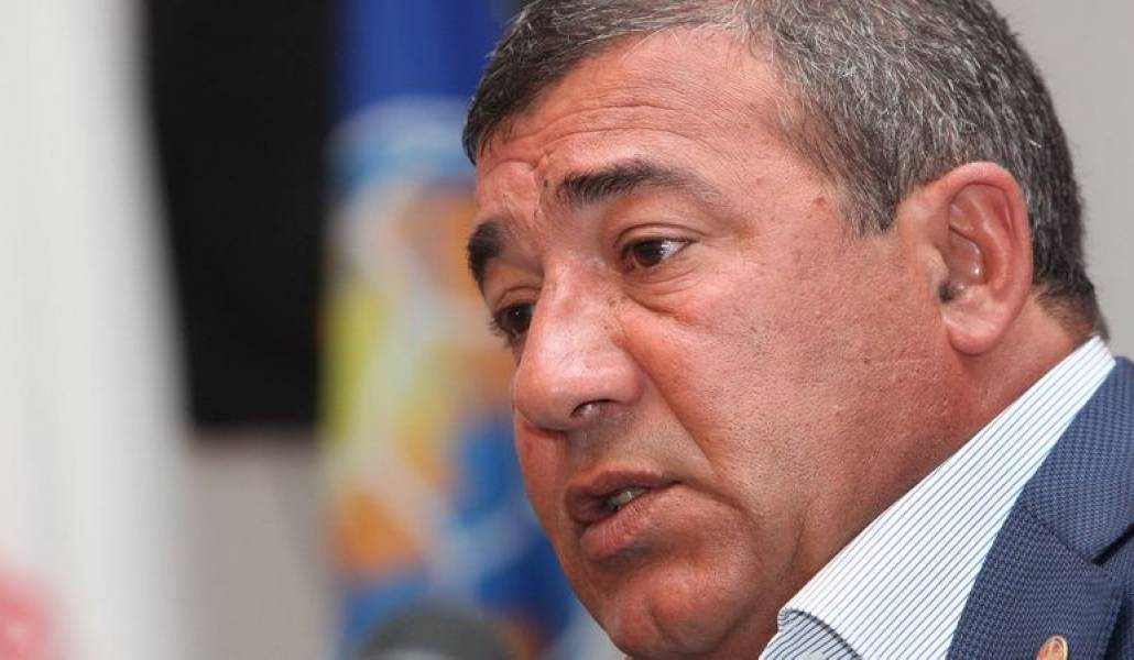 1d73e799350f4f129db40d68ae6c265d