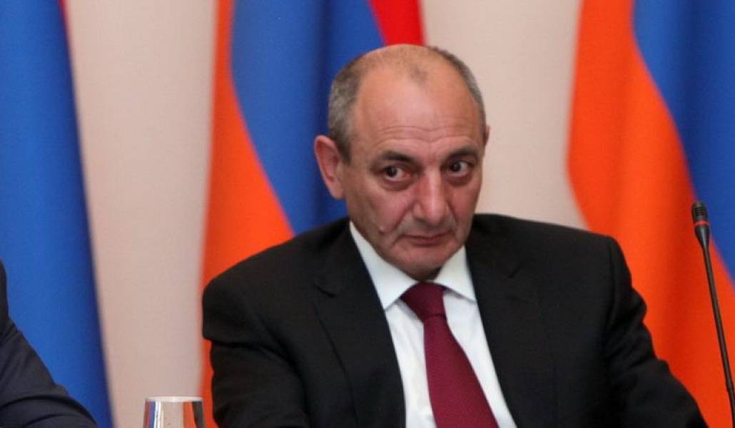 2b61bb0cf9e3645577db8f7202bb2b0b