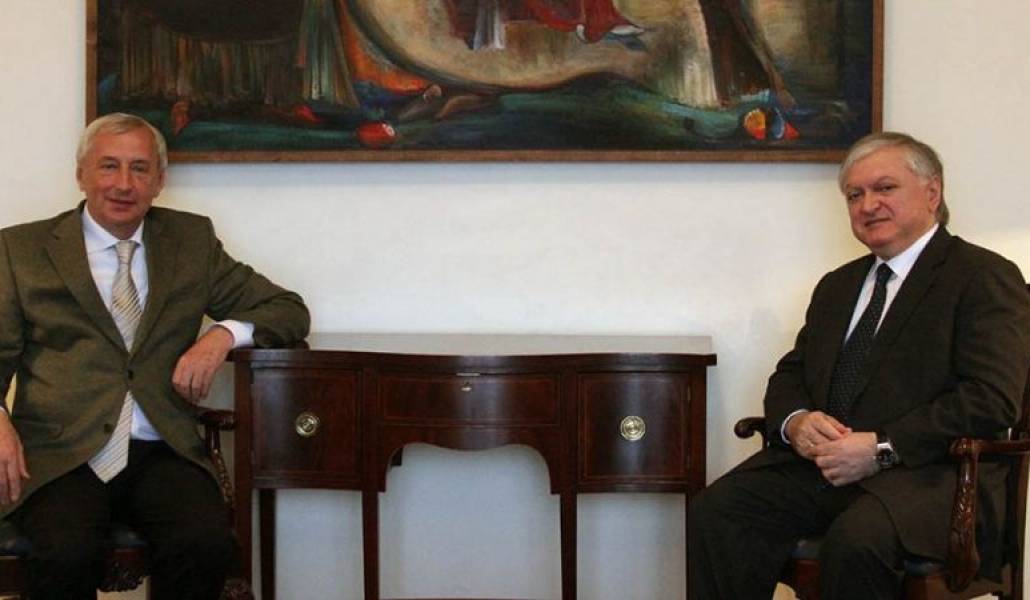 4c5b0764e5425b9c8effe55b3de47442