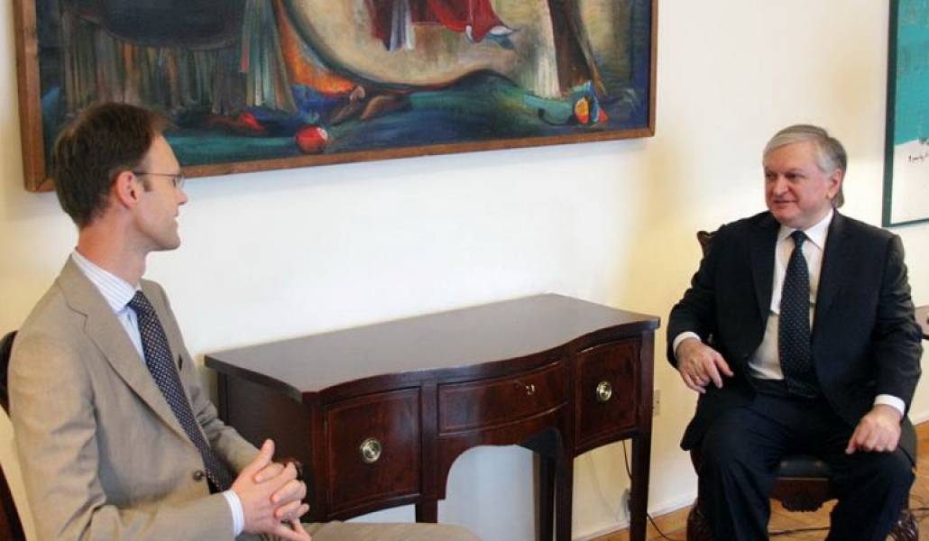 eff2c3b2eedfe6b421165b376cd9d1eb