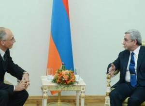 Посол Хорватии вручил грамоты