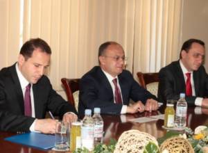 Сейран Оганян принял посла РФ