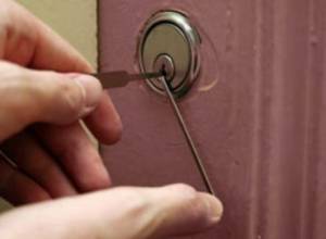 Ограблен дом члена КС