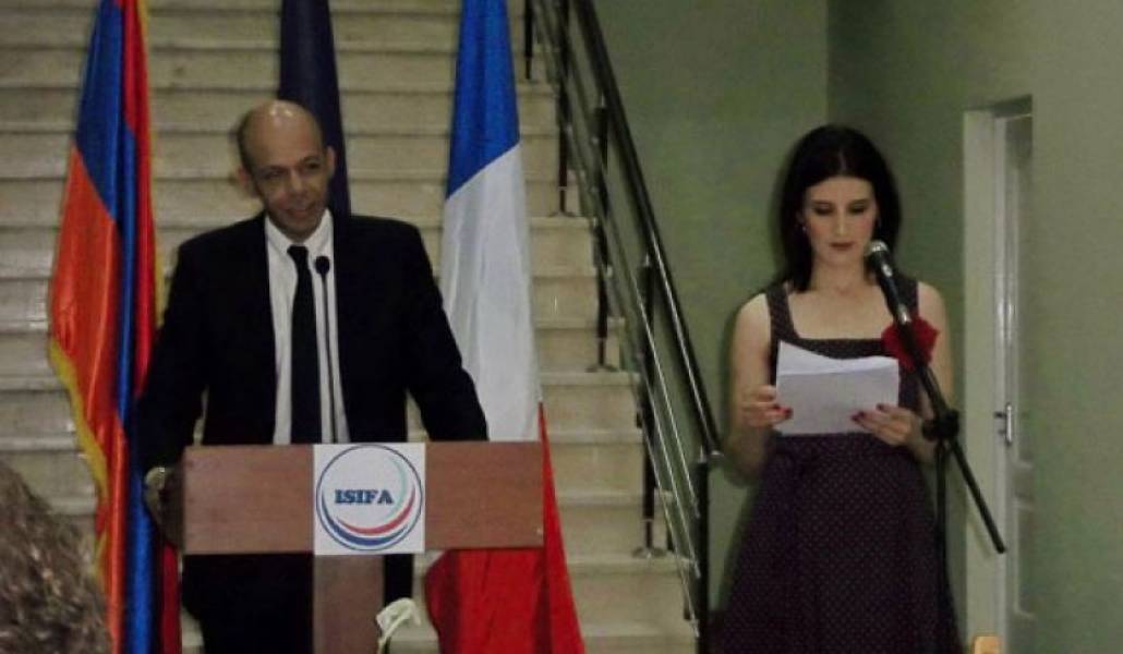 1d46db567d64ce48ddbdbd740e215e36