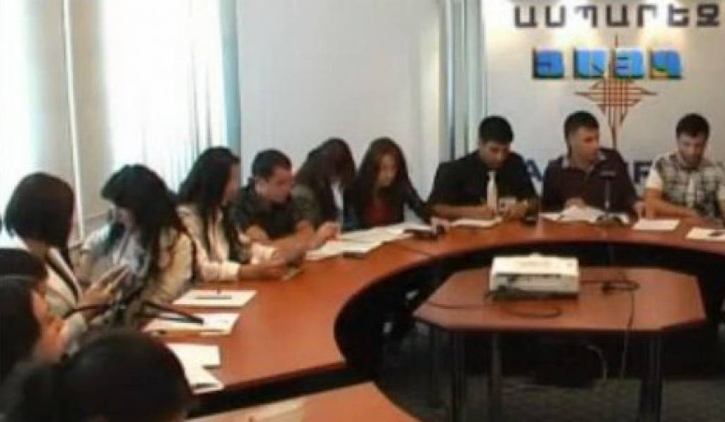 79f9e1965f0ead53f3d69cc0a5ac19d3