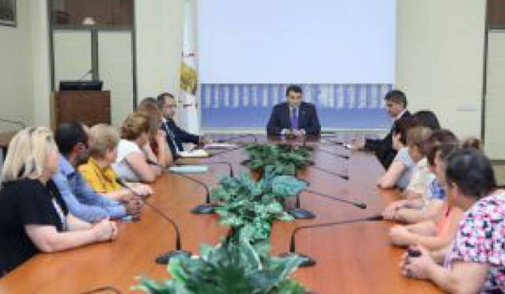 ea805ae2f34d7d3a2659fd8e93796ee9