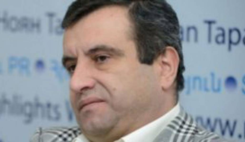 63ef71dd6760a93fdafe19bf40d5674c