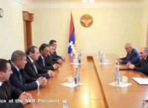 Г.Бегларян встретился с президентом НКР