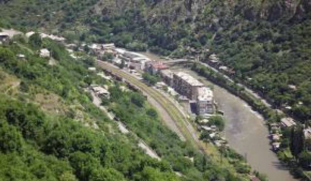 fc3ebe7ea911467a5266e5840ae59fd8