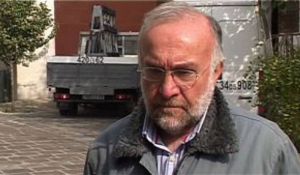 e7e3073bfa1999aafba109f40041af04