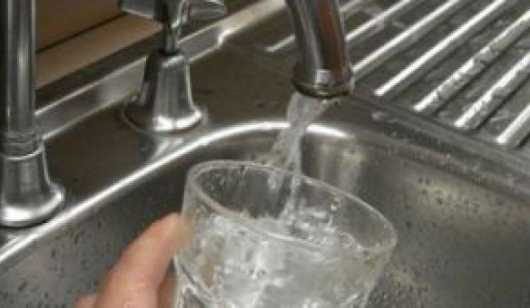 abec85f42e94dd3e64cf6ac0b228ed18